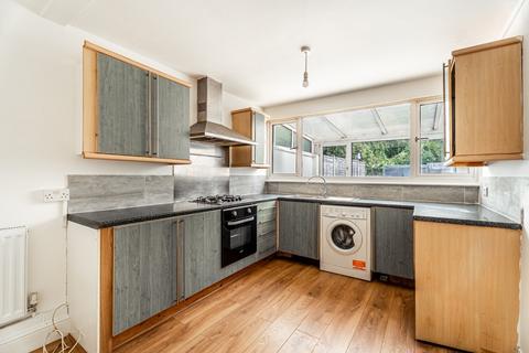 31 White Beams, Park Street, St Albans, AL2 2RT