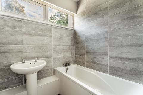 31 White Beams, Park Street, St Albans, AL2 2RT