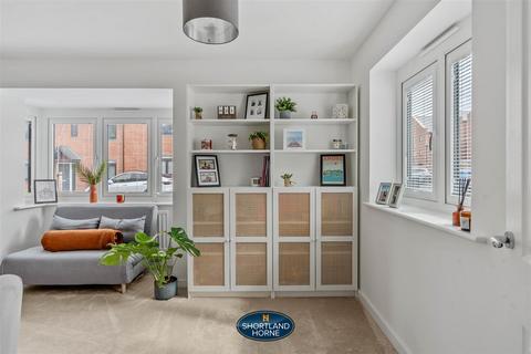 3 bedroom detached house for sale, Jones Road, Warwick CV34