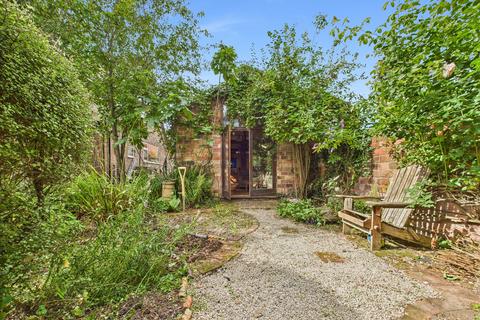 12 Gretton Road, Nottingham, NG3 5JT