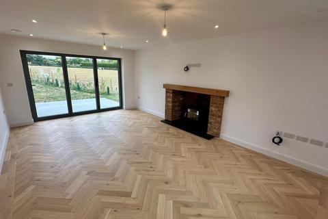 undefined, Woodseaves Road, Eardisley, Hereford