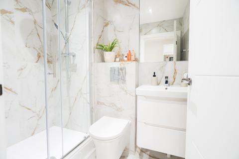 undefined, Apt 008, Churchill House Residence, 17 Wellington Street LS1