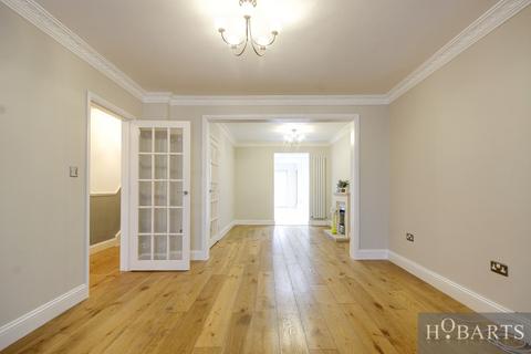 196 Green Street, Enfield, EN3 7LA