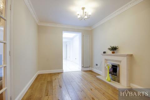 196 Green Street, Enfield, EN3 7LA