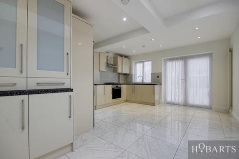 196 Green Street, Enfield, EN3 7LA