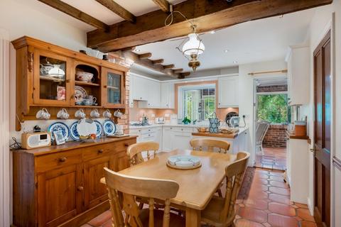 3 bedroom cottage for sale, Kings Lane, Snitterfield, Stratford-upon-Avon