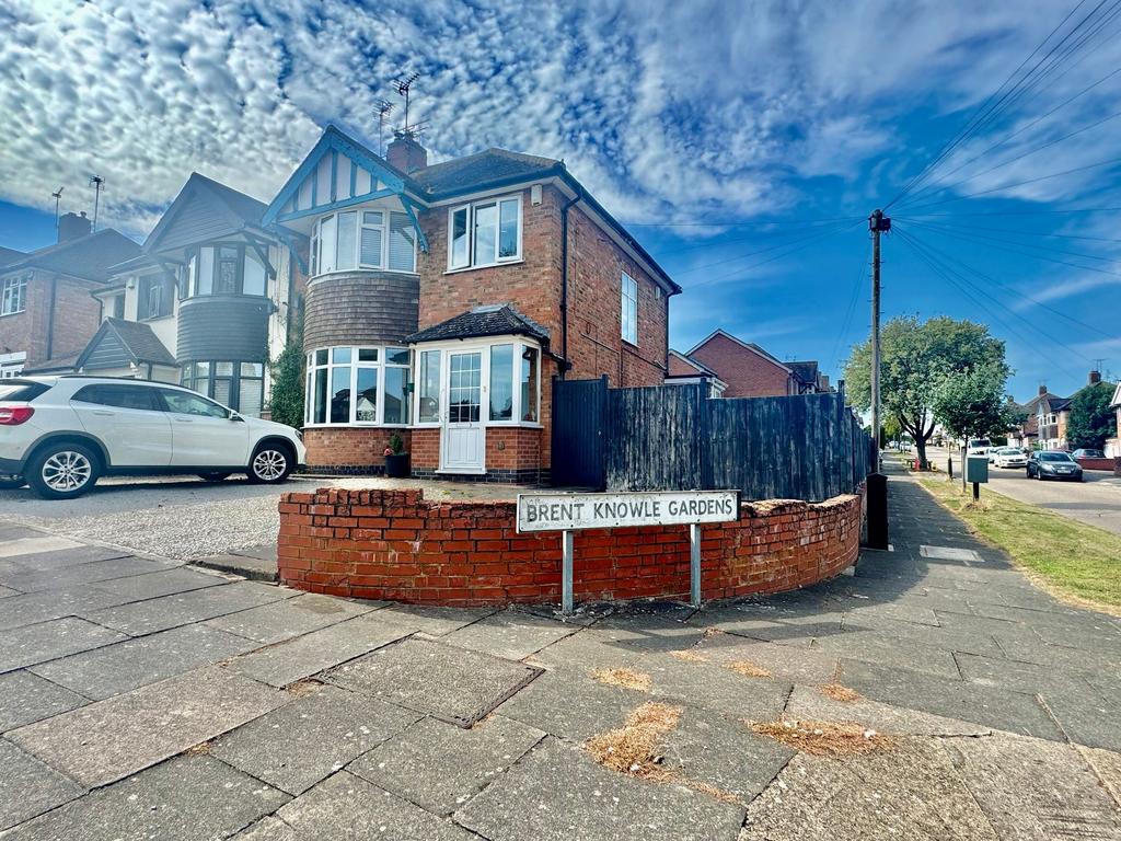 Brent Knowle Gardens, Leicester, LE5 3 bed semi-detached house for sale ...