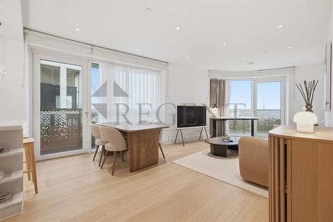 2 bedroom apartment to rent, Cassini Apartments, Cascade Way, W12