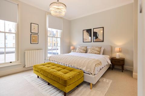 4 bedroom terraced house for sale, Ordnance Mews, St John's Wood NW8
