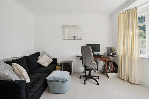 4 bedroom detached house for sale, Monument Lane, Chalfont St. Peter, Gerrards Cross, Buckinghamshire, SL9