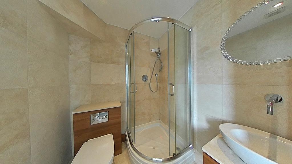 Bedroom 2 En Suite