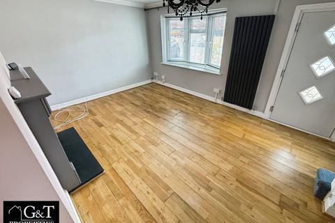 3 bedroom semi-detached house for sale, Dingle Road, Kingswinford