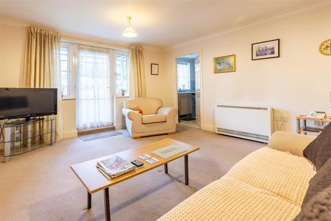 undefined, Addison Court, Epping