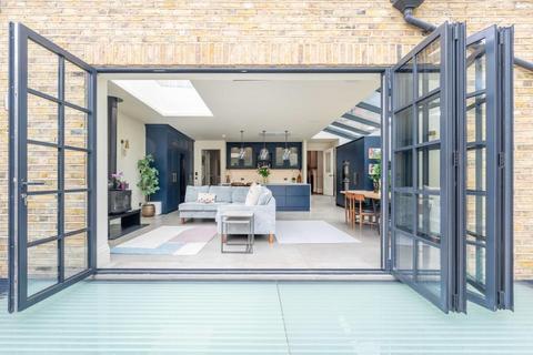 36 Landford Road, London, SW15 1AG