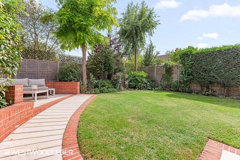 3 Lanthorn Close, Broxbourne, EN10 7NR