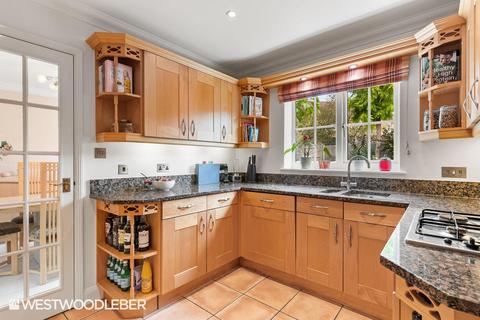 3 Lanthorn Close, Broxbourne, EN10 7NR