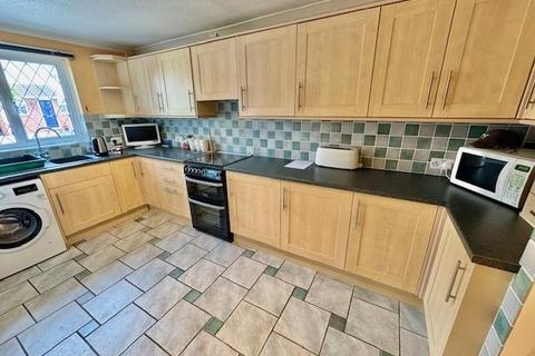 3 bedroom terraced house for sale, Thornbera Gardens, Bishop's Stortford CM23