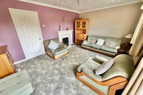 3 bedroom terraced house for sale, Thornbera Gardens, Bishop's Stortford CM23