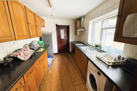 undefined, Featherstone Road, Southall UB2