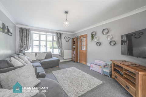 40 Chalgrove Avenue, Birmingham, B38 8YP