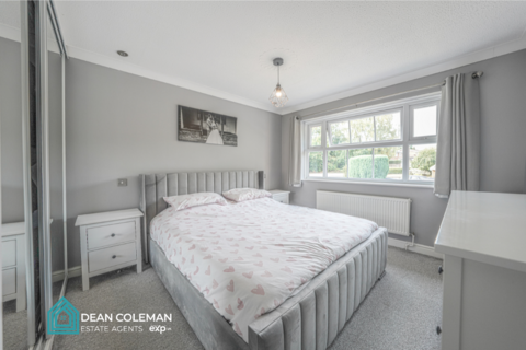 40 Chalgrove Avenue, Birmingham, B38 8YP