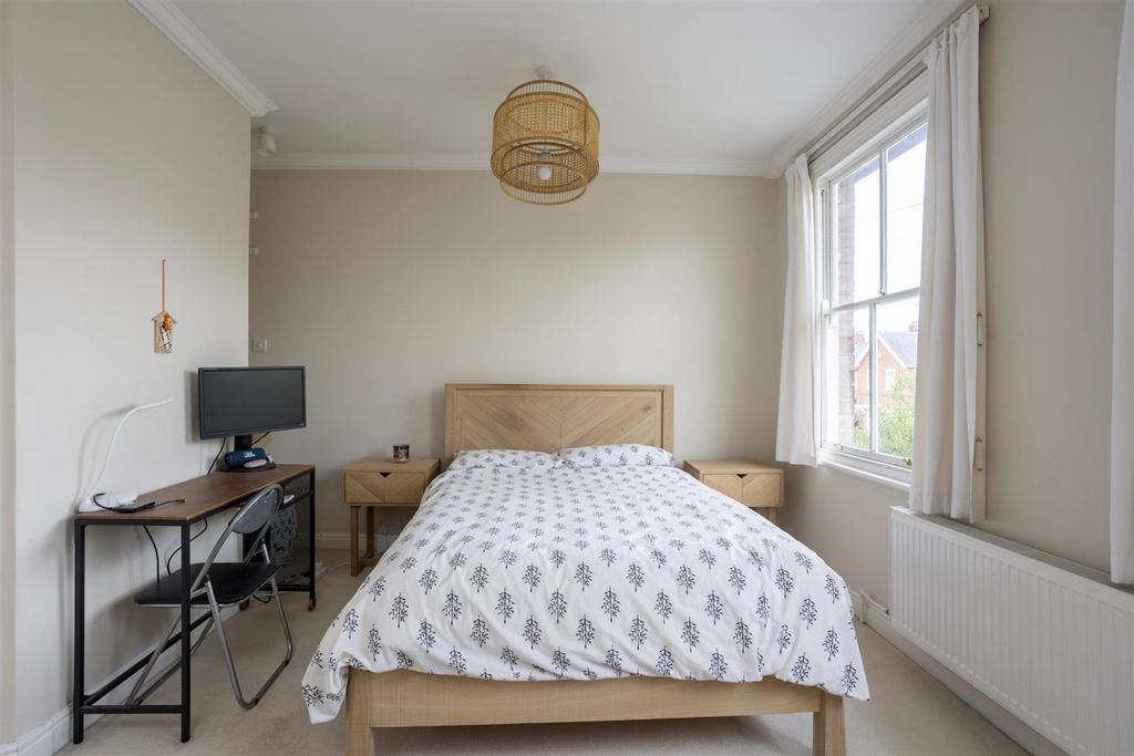 18 Howe Hill Road 4.jpg