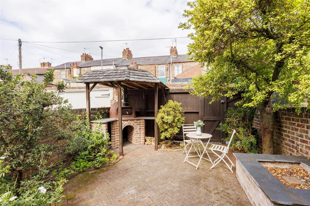 18 Howe Hill Road 20.jpg