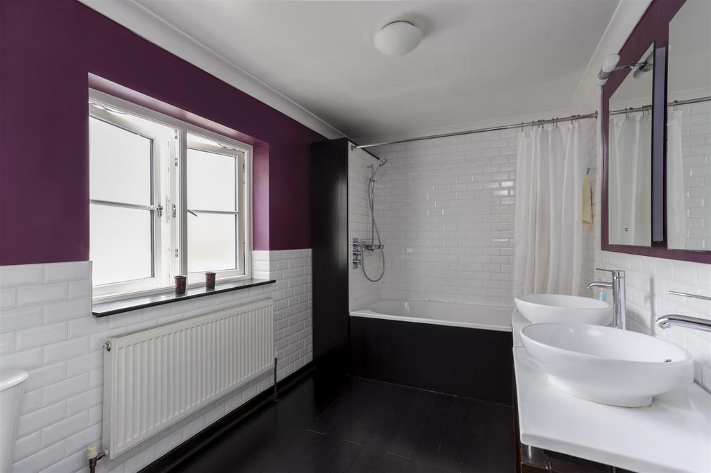 18 Howe Hill Road 7.jpg