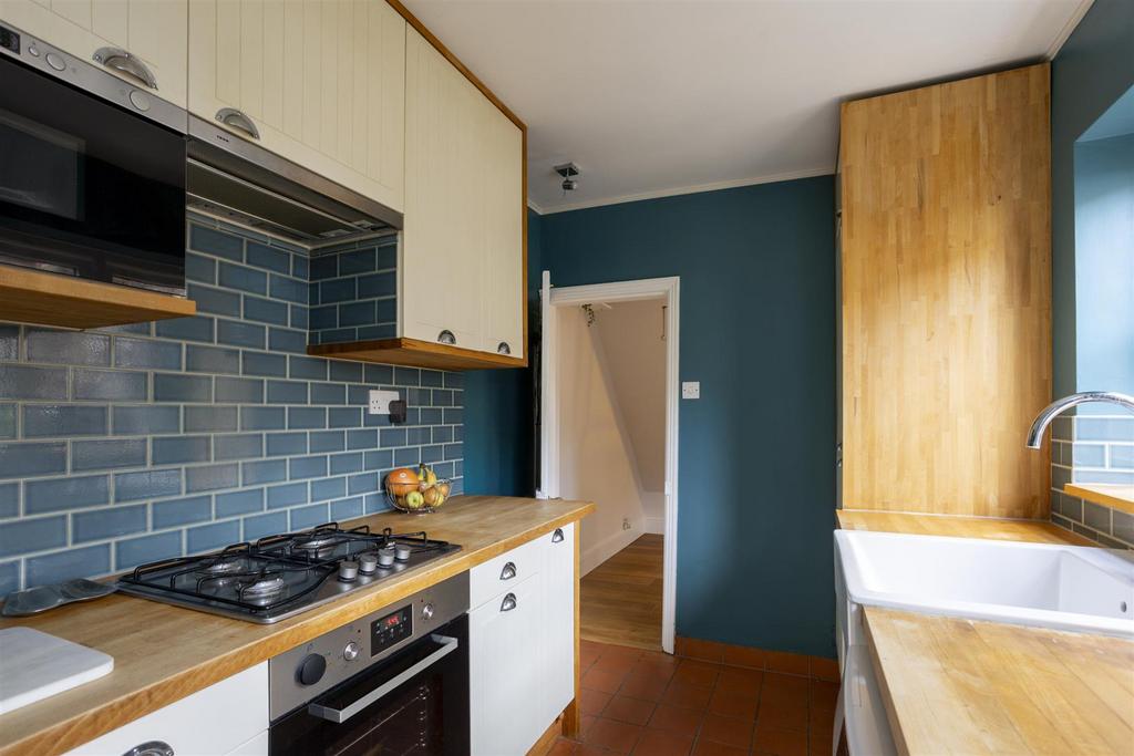 18 Howe Hill Road 19.jpg