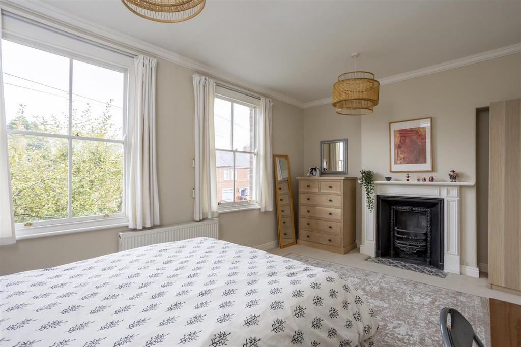 18 Howe Hill Road 3.jpg