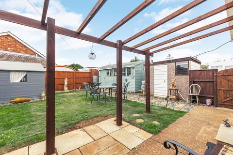 undefined, Beautifully Updated Bungalow in Dersingham