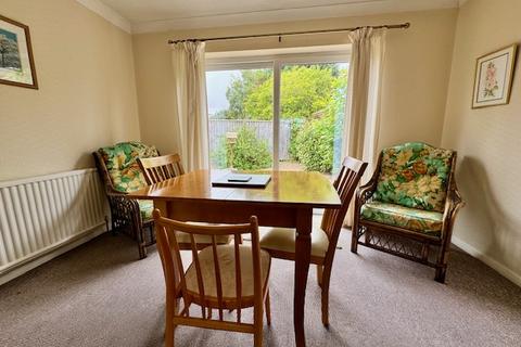 3 bedroom detached bungalow for sale, 16 Mayfield Crescent Louth LN11 8EQ