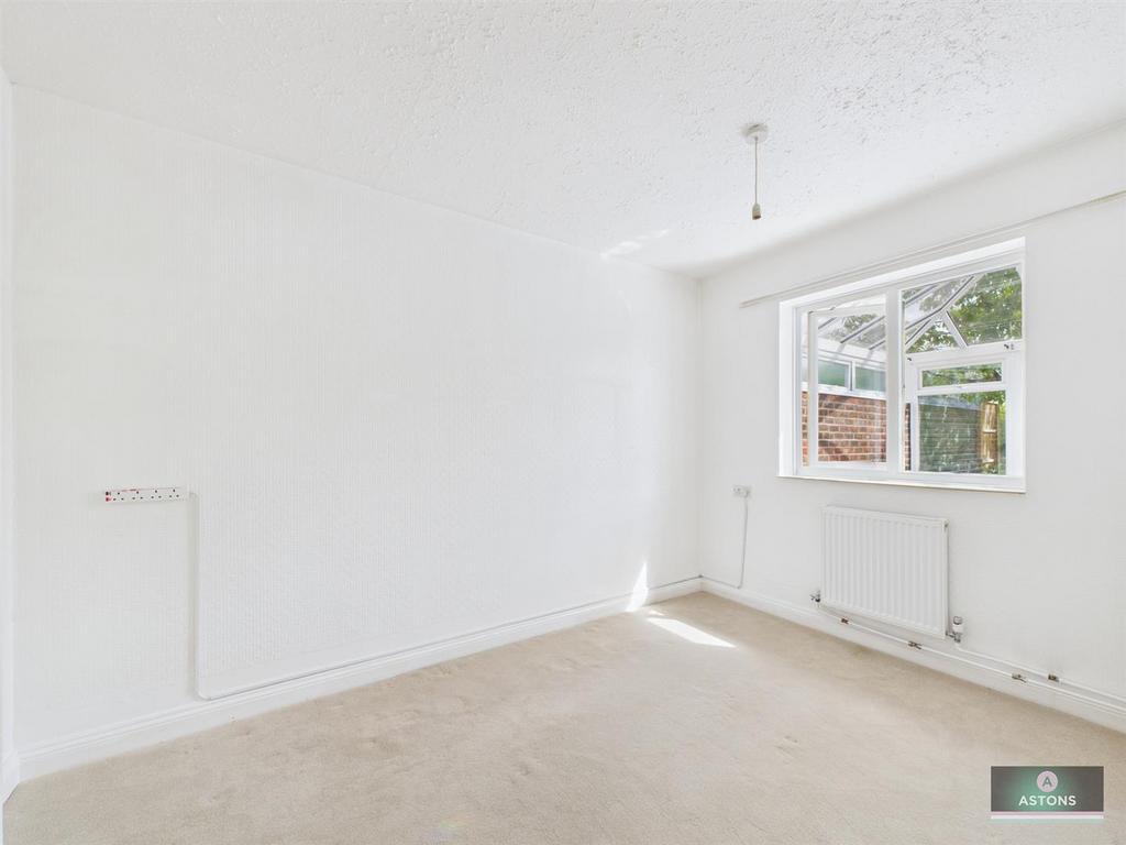 CAM04622 G0-PR0027-STILL009.jpg