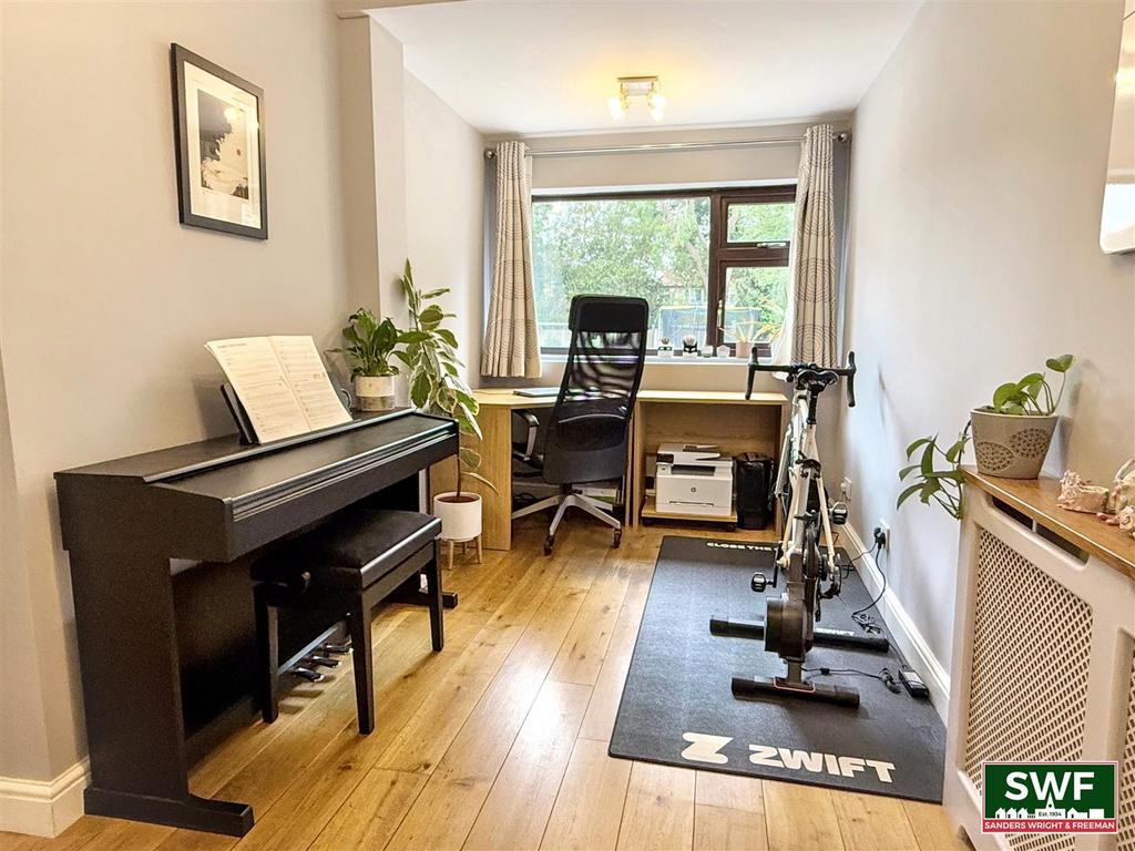 Office/playroom