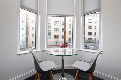 2 bedroom flat to rent, Oban Drive, North Kelvinside, Glasgow, G20