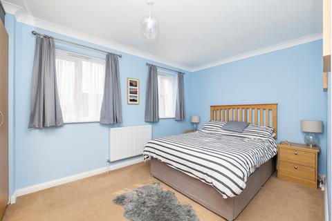 undefined, Kirk Rise, Sutton SM1
