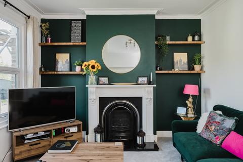 5a Goodenough Road, London, SW19 3QW