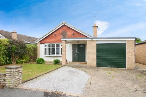 3 bedroom bungalow for sale, Simons Close, York YO32