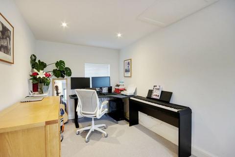 19 Brindles Field, Tonbridge, TN9 2YR