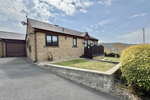 71 Caldercroft, Elland, HX5 9AY