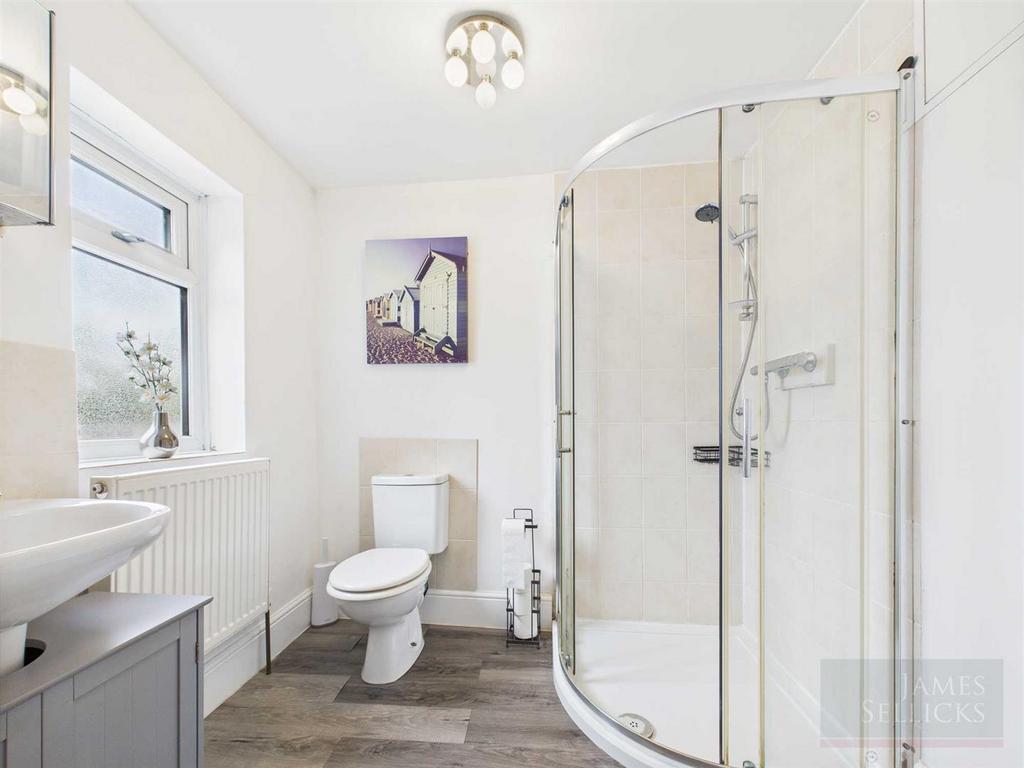 Master Ensuite