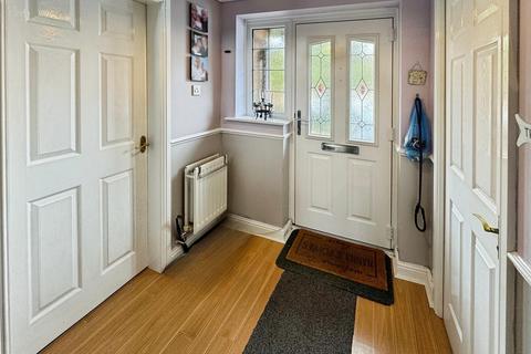 4 bedroom detached house for sale, Harley Close, Telford TF1