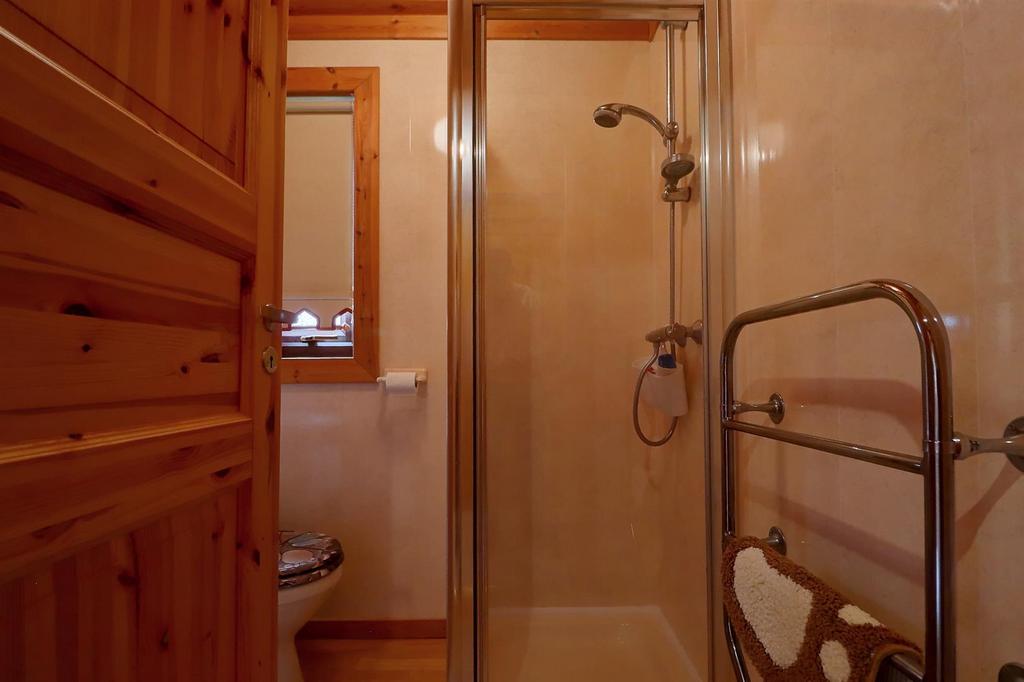Shower room .1.jpg
