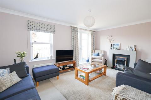 17 Fennell Grove, Ripon, HG4 2TE