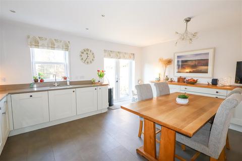 17 Fennell Grove, Ripon, HG4 2TE