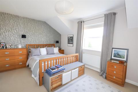 17 Fennell Grove, Ripon, HG4 2TE