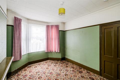 undefined, Carnarvon Road, London