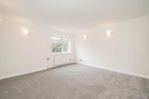 undefined, Boston Road, London W7