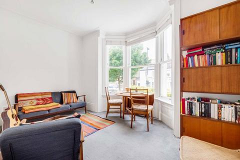 1 bedroom flat to rent, Angles Road, London SW16