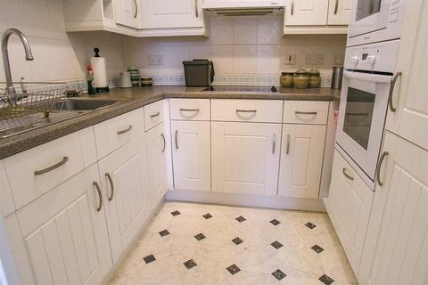 2 bedroom apartment for sale, Cwrt Pegasus, Cardiff Road, Llandaff